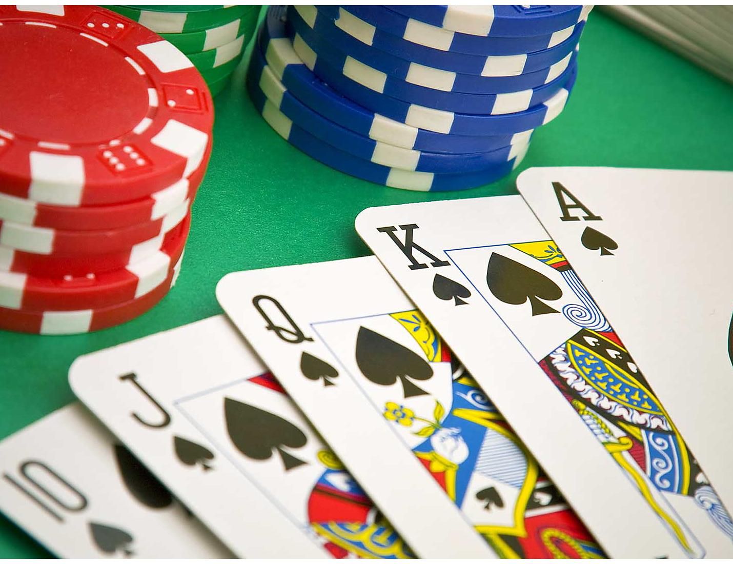 Poker on the Quantum of the Seas