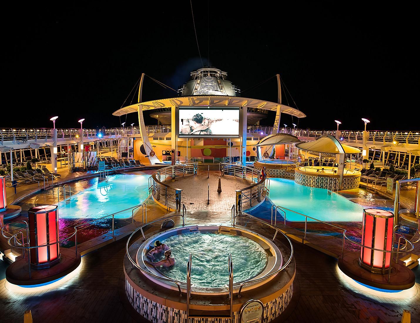 Pool Parties on the Mariner of the Seas