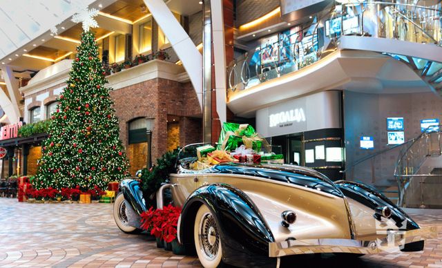 Regalia on the Ovation of the Seas