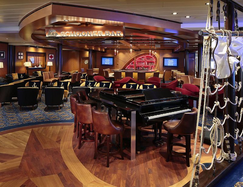 Schooner Bar on the Allure of the Seas