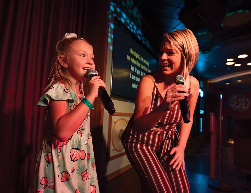 Spotlight Karaoke on the Icon of the Seas