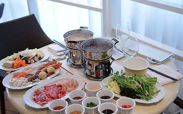 Hot Pot at Solarium Bistro on the Spectrum of the Seas