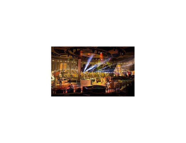 Two70 Bar on the Ovation of the Seas