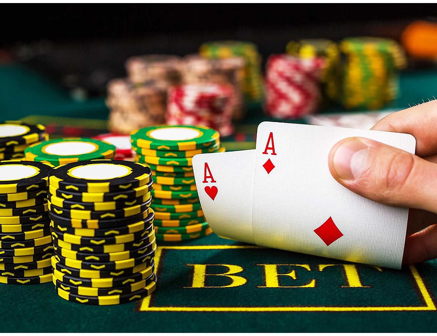 Ultimate Texas Hold'em Tournament on the Quantum of the Seas