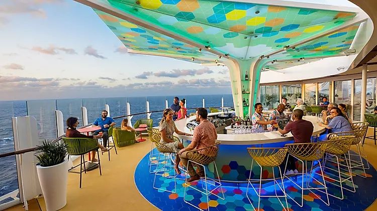 The Vue Bar on the Utopia of the Seas