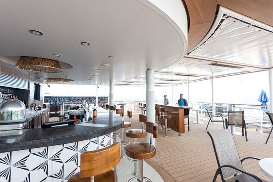Spice H2O Bar on the Norwegian Getaway