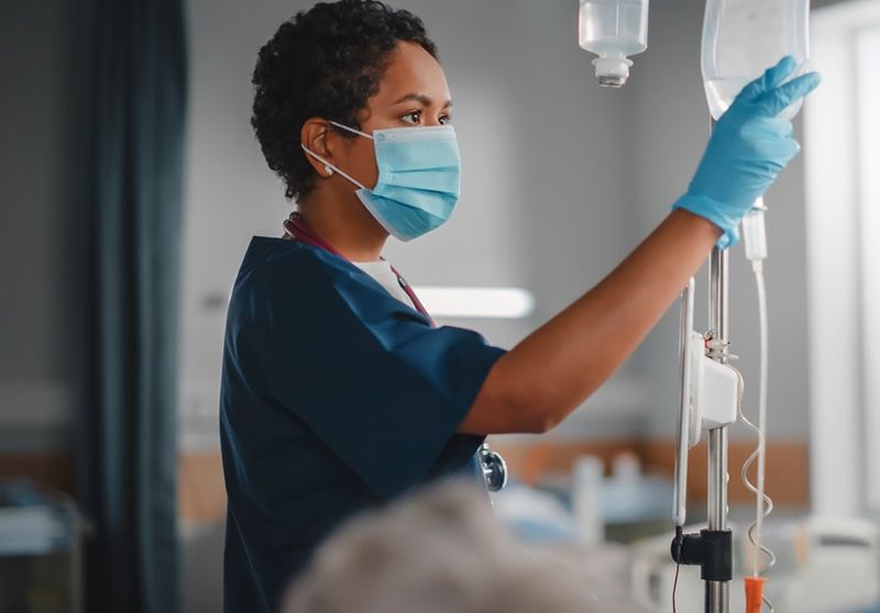IV Bar on the Resilient Lady