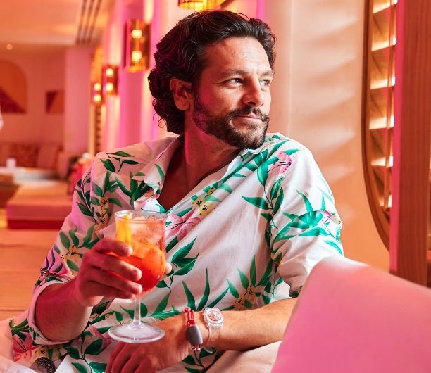 The Dock House Bar on the Valiant Lady